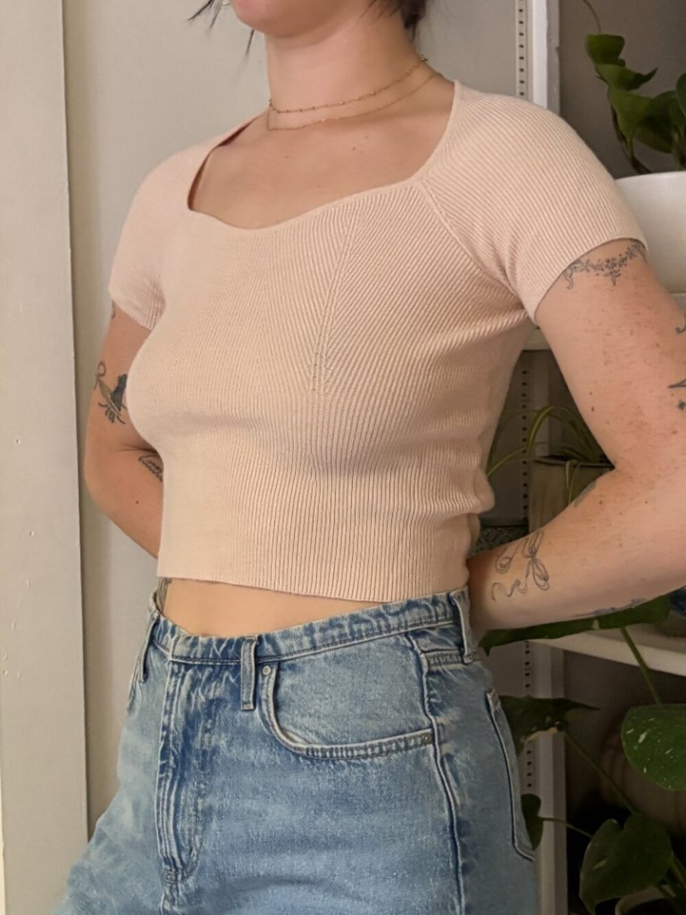 Beige Ribbed Knit Crop Top - M